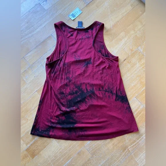 Hot Topic maroon/red and black tie-dyed, Graphic Tank Top sparkly skull - Picture 2 of 10